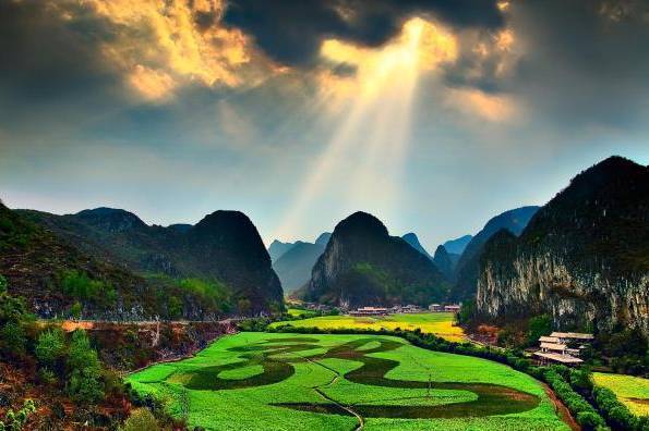 贵州旅游“美食景点”介绍